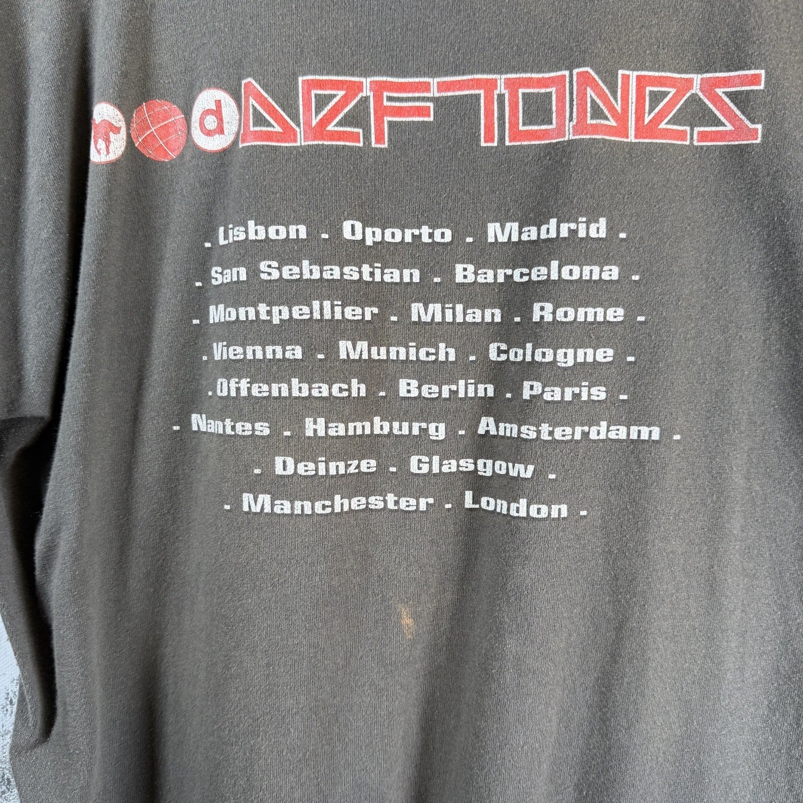 Deftones Vintage Y2K Tour Tee Size Medium