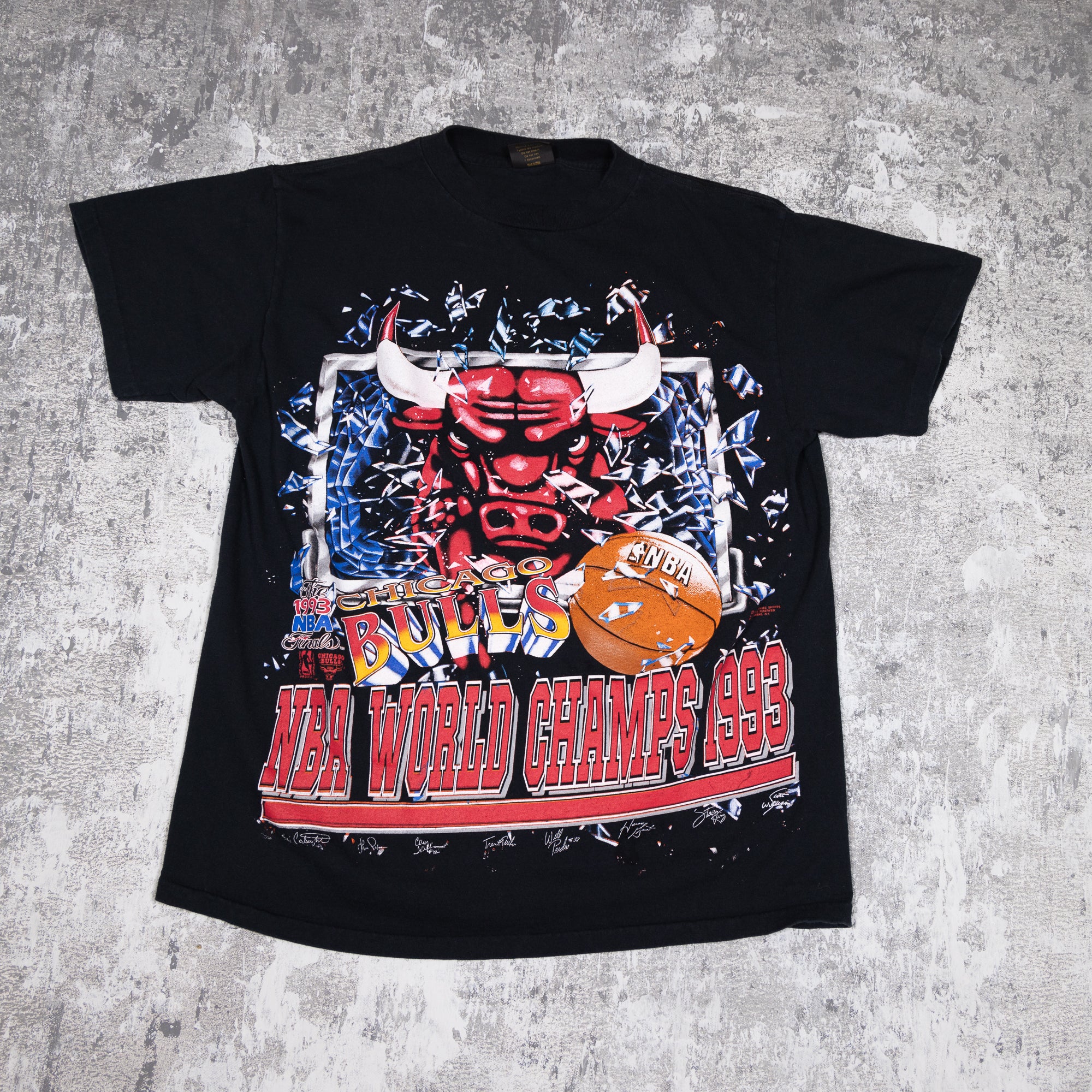 Chicago Bulls Shattered Vintage 90s Tee – FADEDBLK